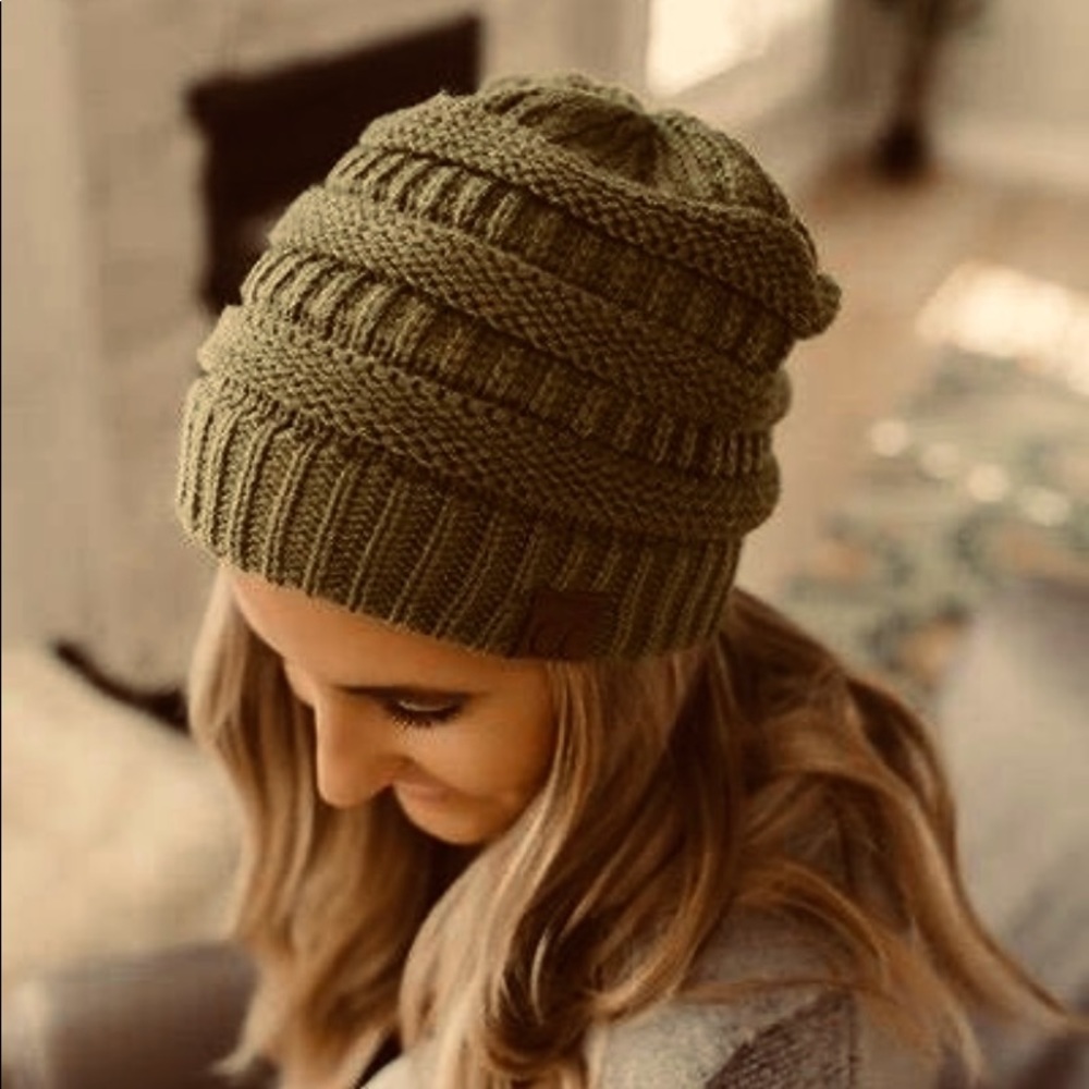NIP🆕C.C Slouchy Beanie- Moss NWT.